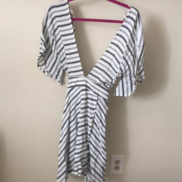 Faithfull the Brand dress - Picture 7 of 7